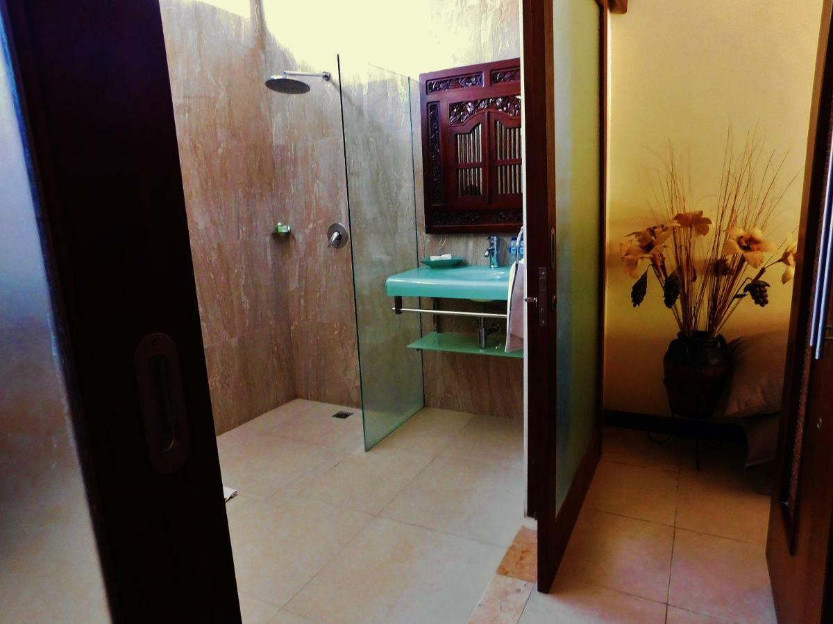 Villa Heliconia スミニャック エクステリア 写真