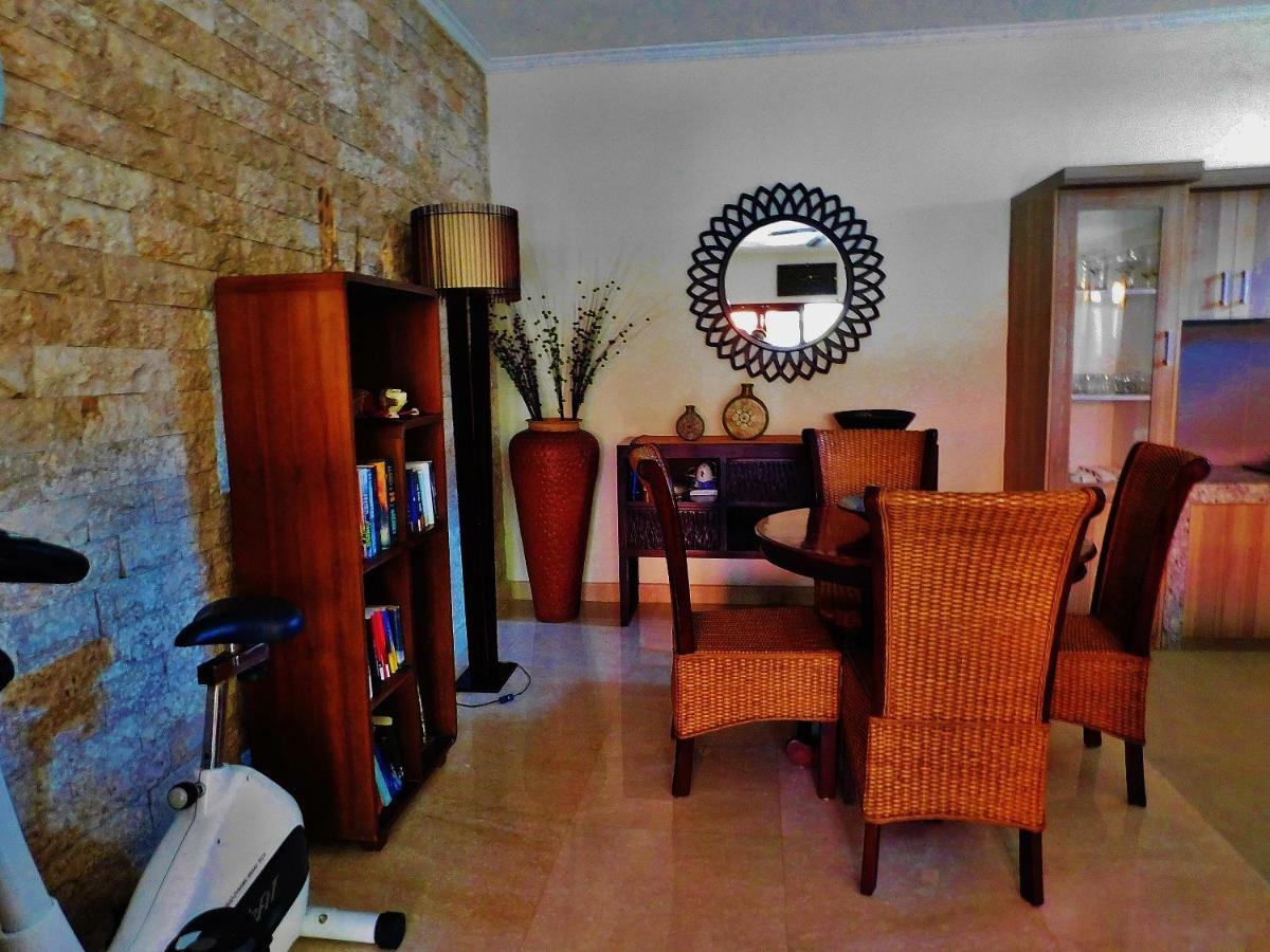 Villa Heliconia スミニャック エクステリア 写真
