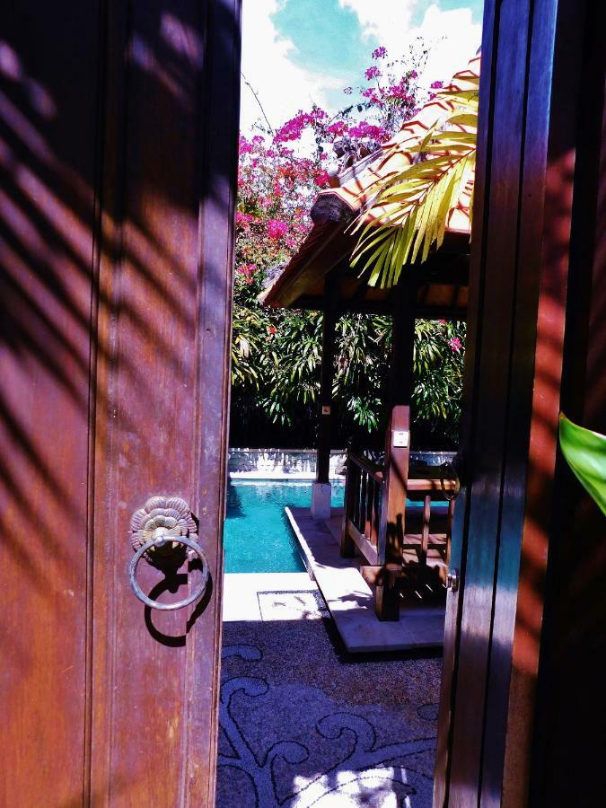 Villa Heliconia スミニャック エクステリア 写真